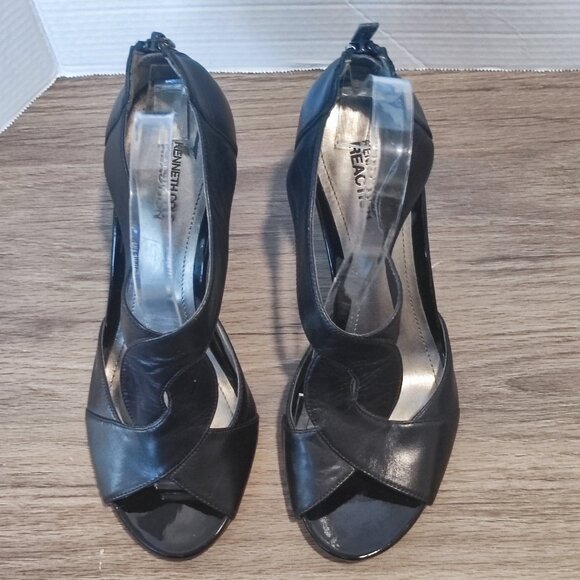 Kenneth Cole Reaction Sandals size 8 M Black High heel Leather Cross Strap - Picture 4 of 13